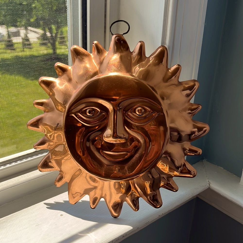 Sun face Mold- perfect to hang in a kitchen window, or porch/patio.
